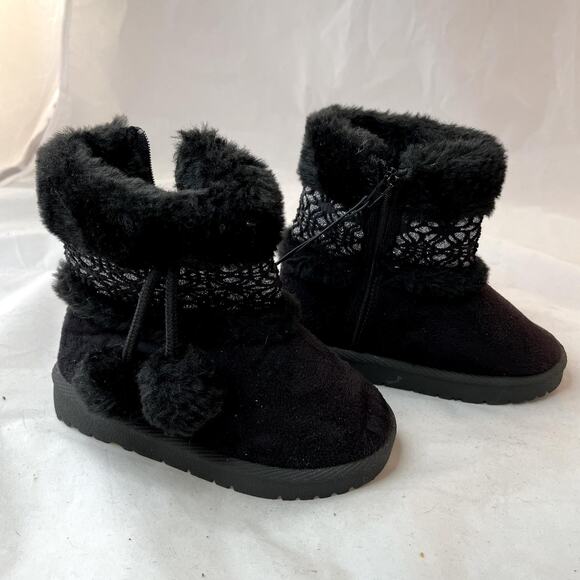Black size 6 girl's soft boots with side zip NEW - Picture 9 of 9